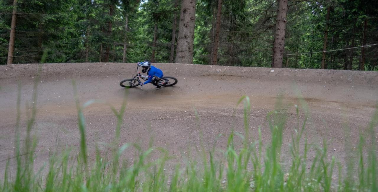 Weixl Schi&Bike Appartements-Bike In&Bike Out Neben Wexl Trails Bikepark Sankt Corona am Wechsel Eksteriør bilde